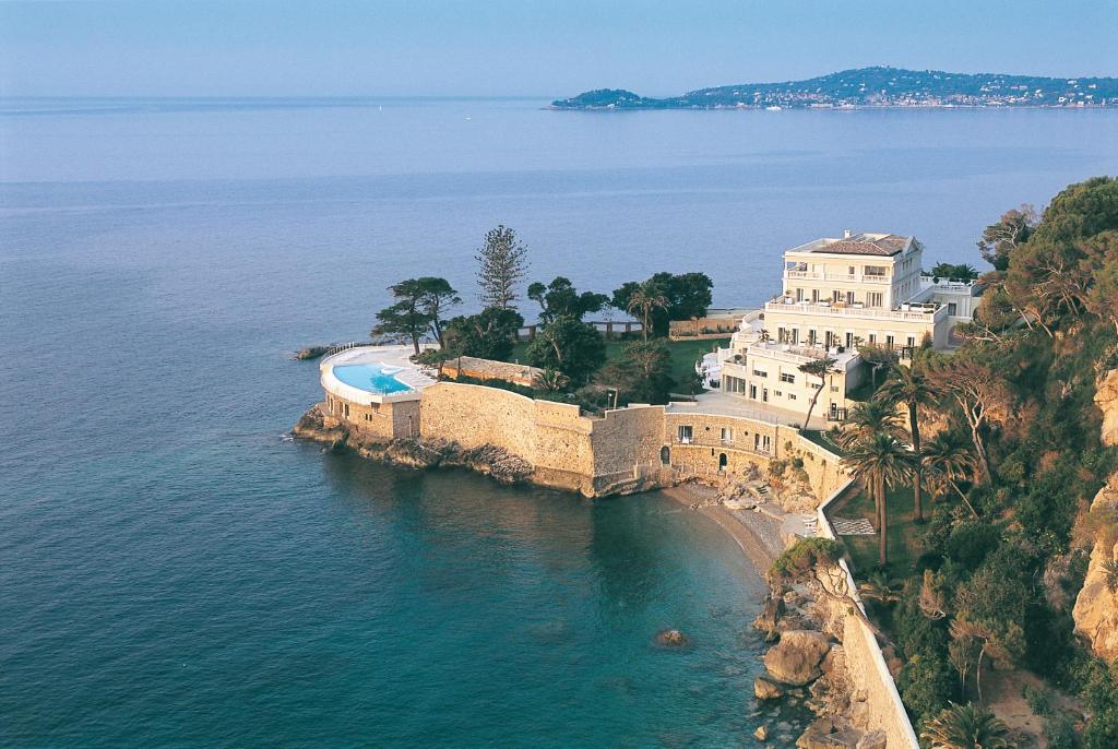 Villa en bord de mer près d’Èze